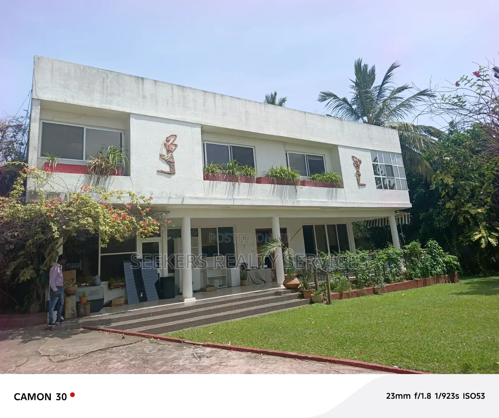 8bdrm House in Seekers Realty, Airport Residential Area for rent in Airport Residential Area