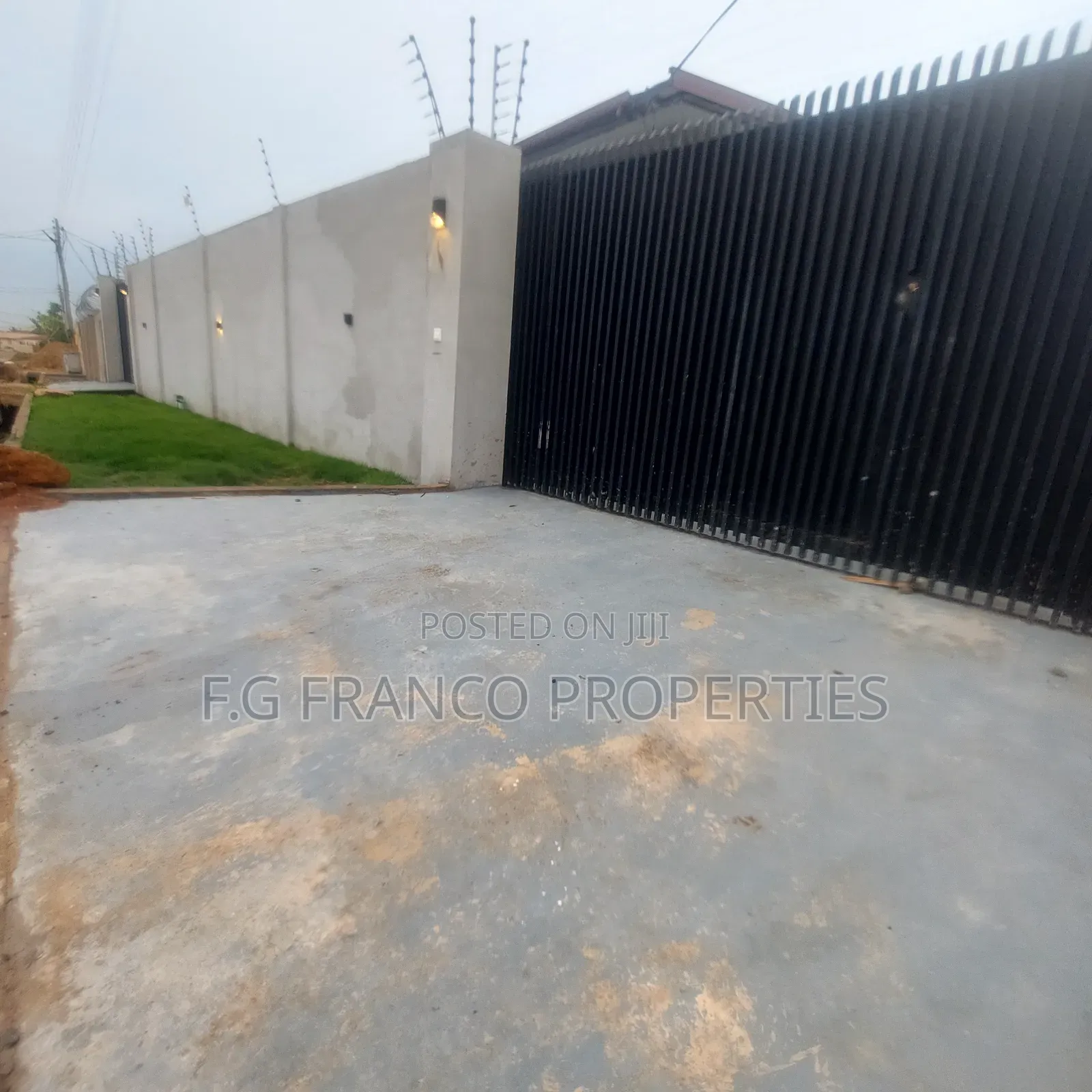 3bdrm House in Kg Franco Properties, Spintex for sale in Spintex