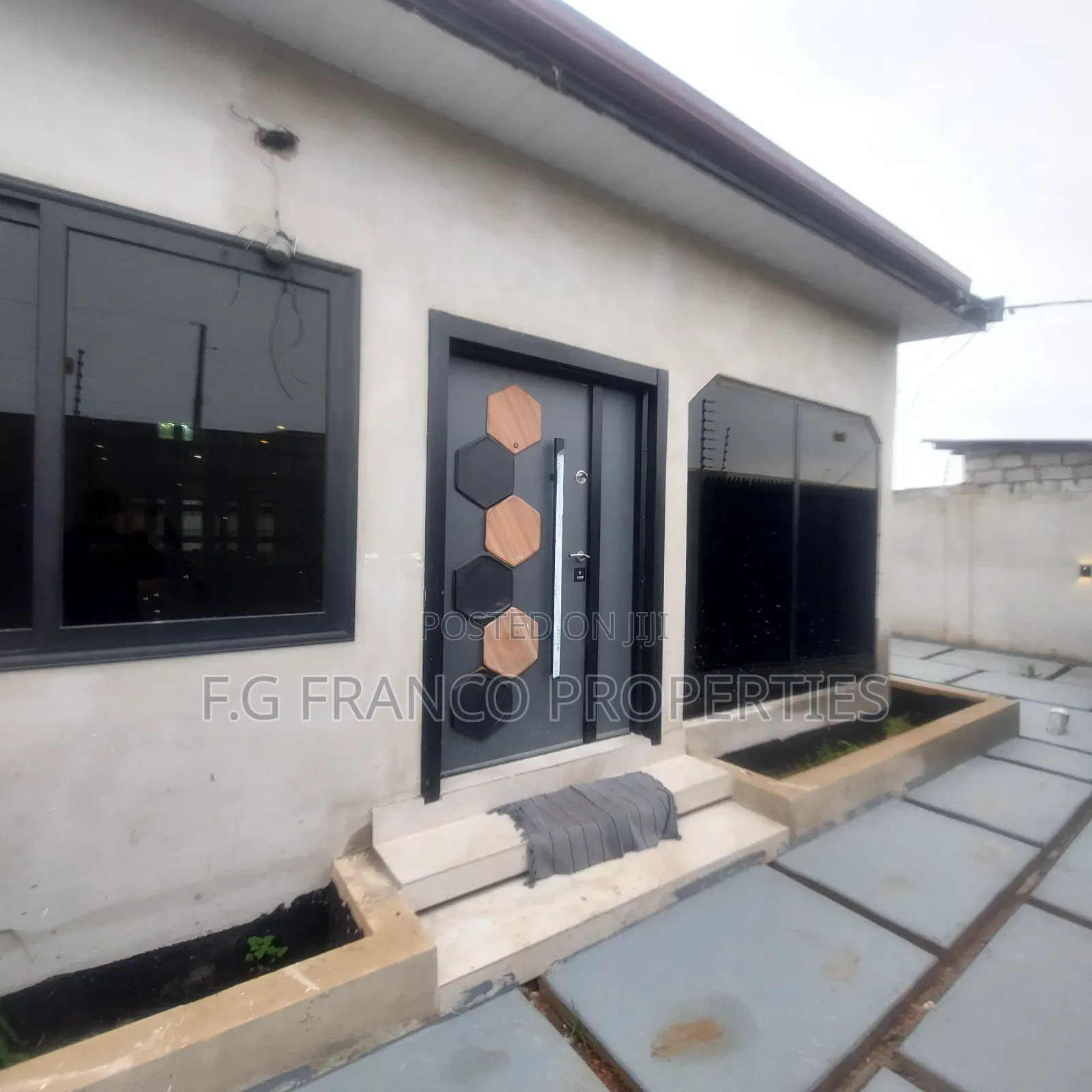 3bdrm House in Kg Franco Properties, Spintex for sale in Spintex