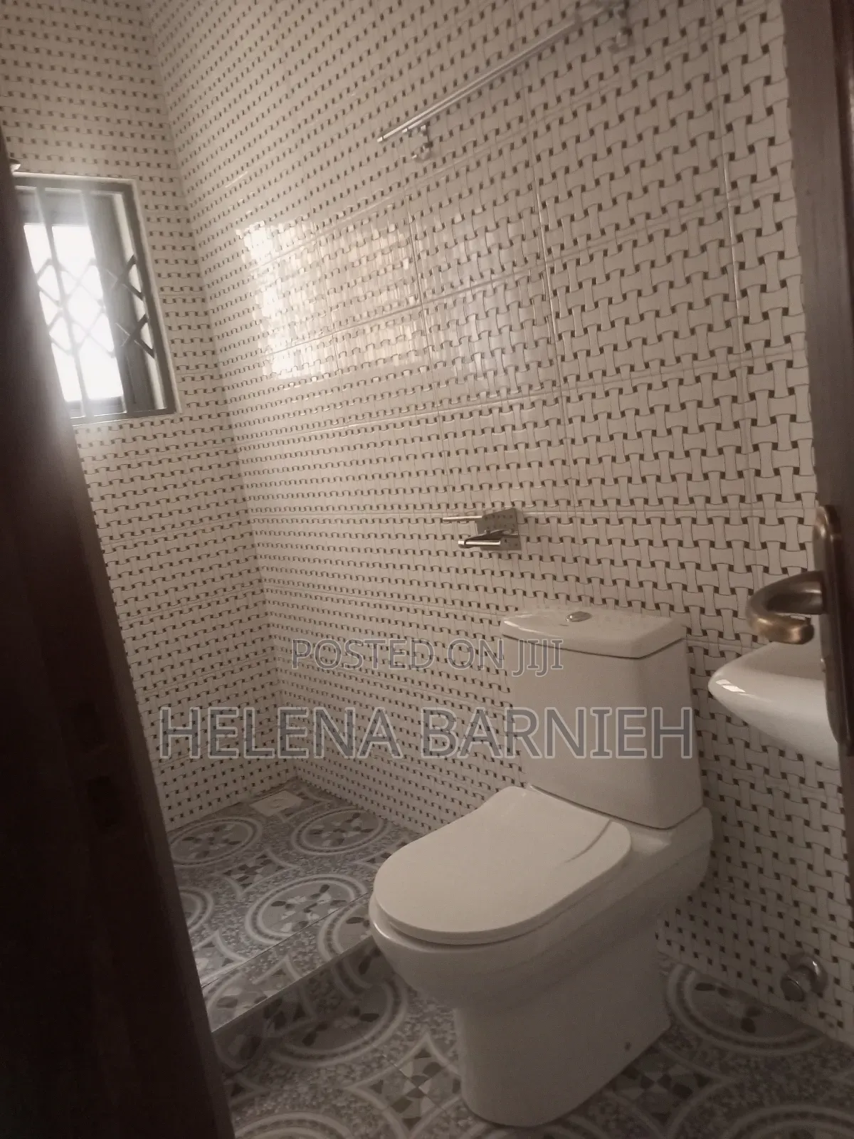 2bdrm Apartment in Helena Estate Agency, Ofankor for rent in Ofankor