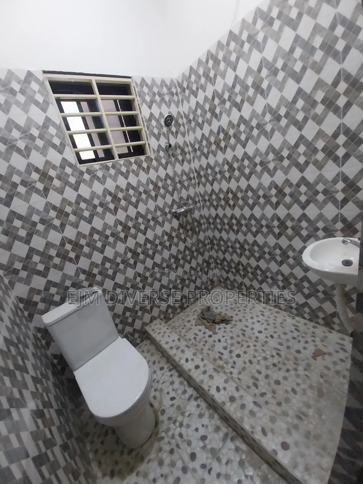 2bdrm Apartment in Lekma Hospital, Teshie for rent in Teshie