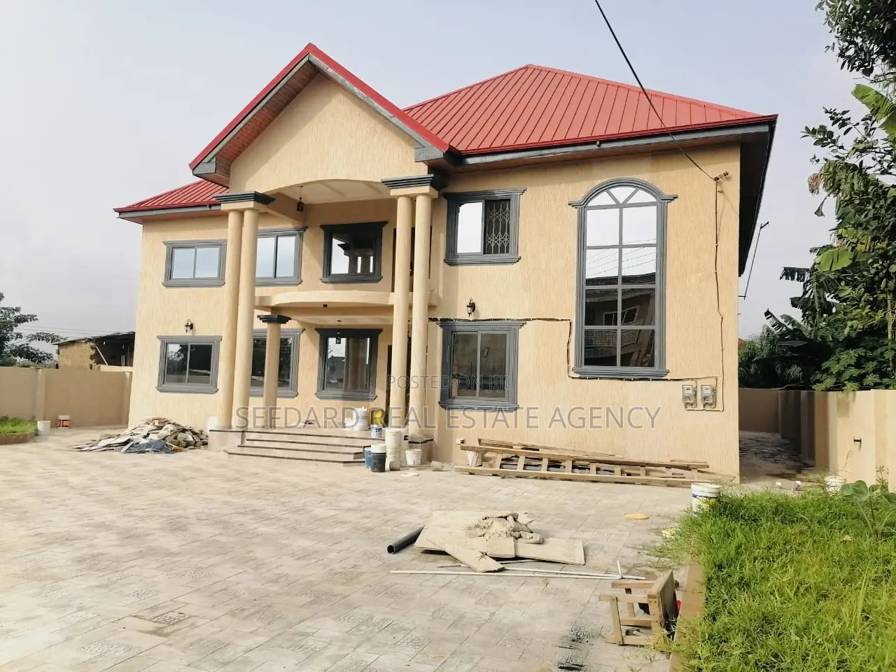 6bdrm Mansion in Sefdard Properties, Amasaman for sale in Amasaman