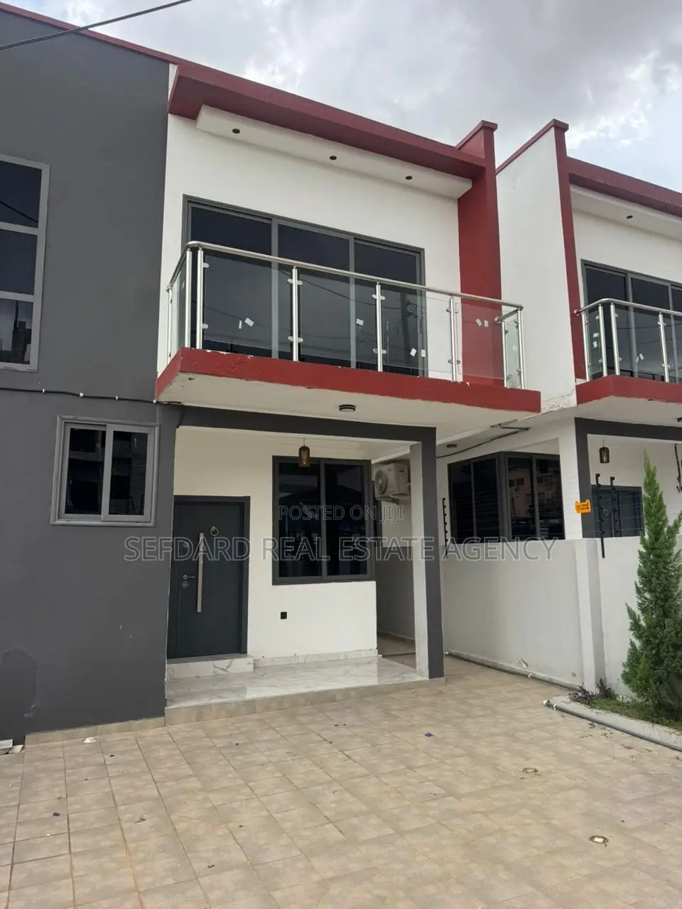 3bdrm Duplex in Sefdard Properties, Achimota for rent in Achimota
