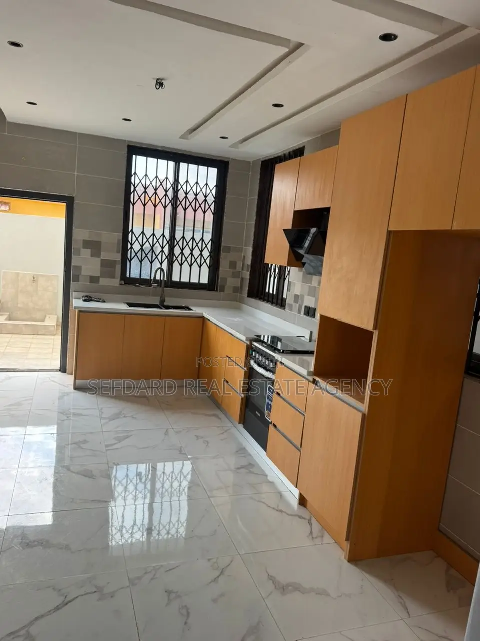 3bdrm Duplex in Sefdard Properties, Achimota for rent in Achimota