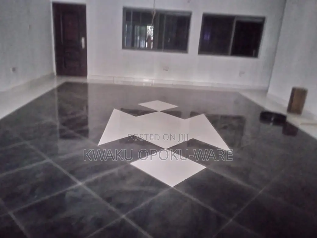 4bdrm Apartment in Kwaku Opoku-Ware, Boi for rent in Boi