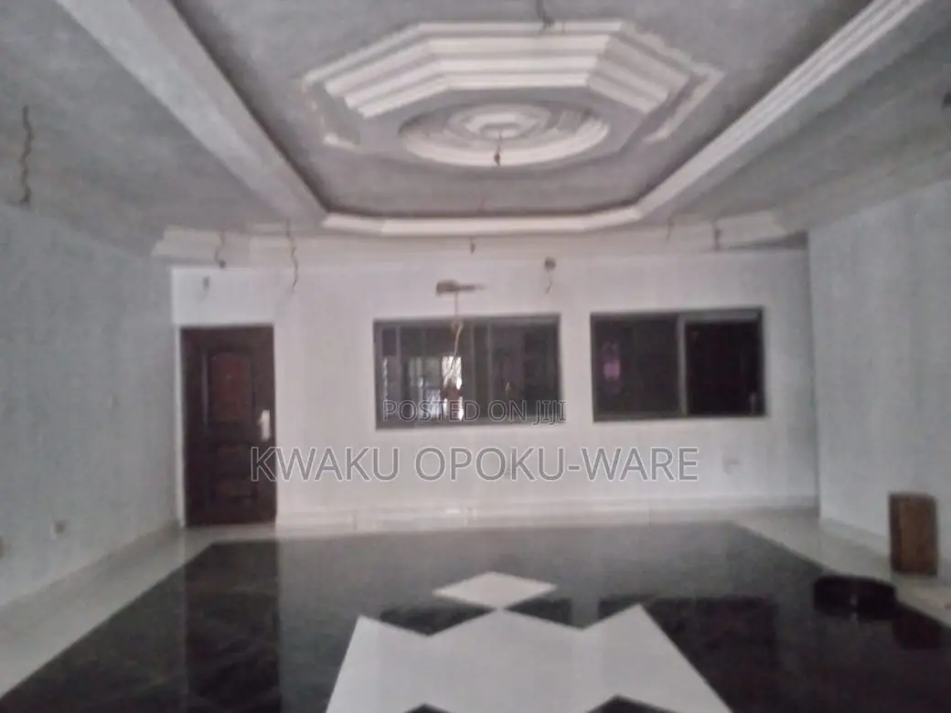 4bdrm Apartment in Kwaku Opoku-Ware, Boi for rent in Boi