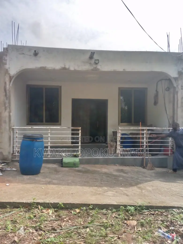 3bdrm Apartment in Kwaku Opoku-Ware, Abokobi for rent in Abokobi