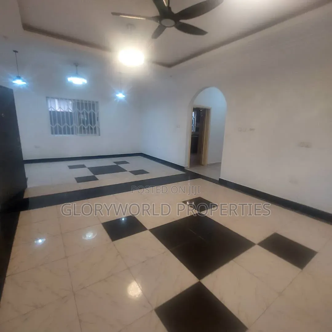 4bdrm House in Baatsona Total for rent in Baatsona Total