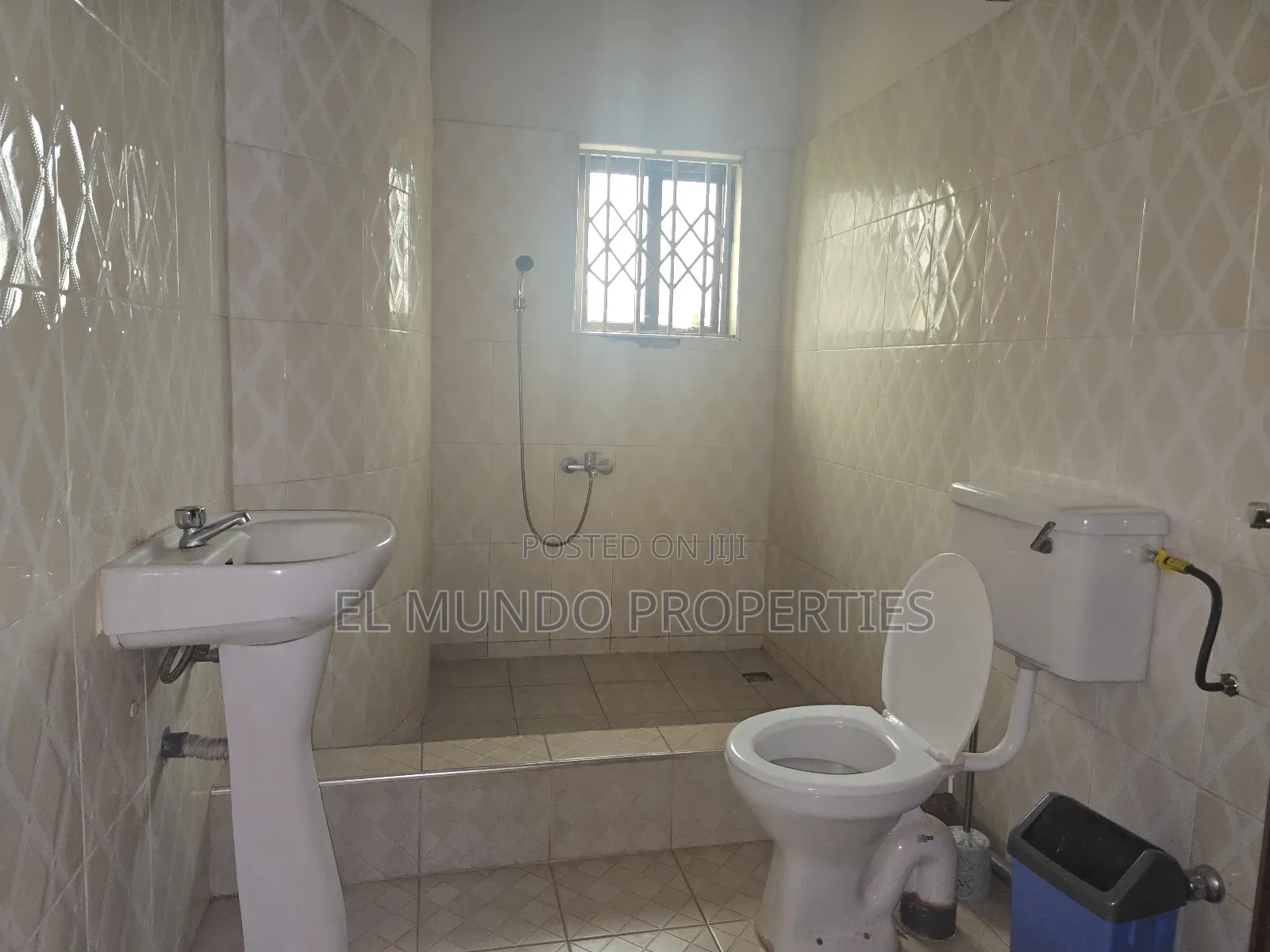 2bdrm Apartment in Ipt Denchembuosu, Kumasi Metropolitan for rent in Kumasi Metropolitan