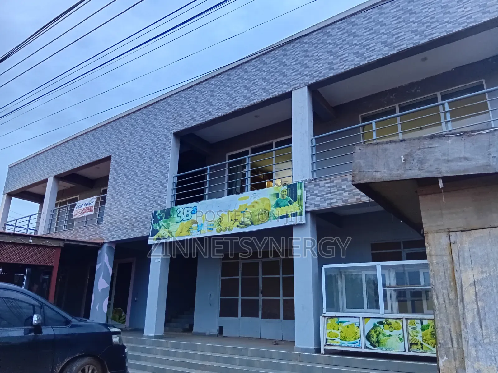 Double Shop for Rent in Community 25