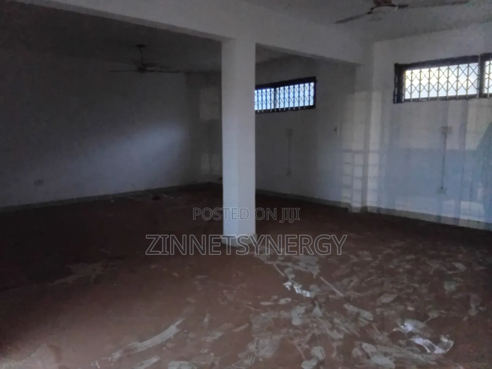 Double Shop for Rent in Community 25