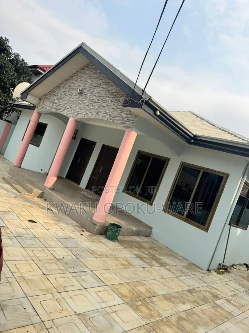 4bdrm Apartment in Kwaku Opoku-Ware, Abokobi for rent in Abokobi
