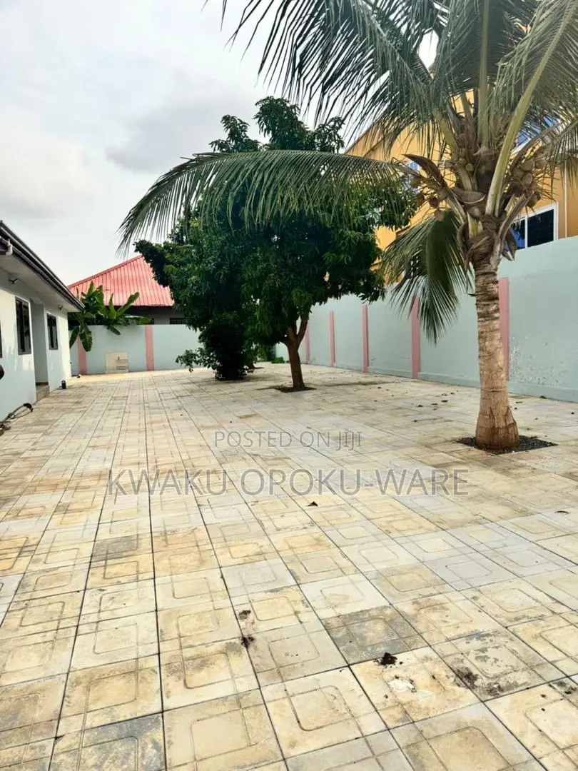 4bdrm Apartment in Kwaku Opoku-Ware, Abokobi for rent in Abokobi