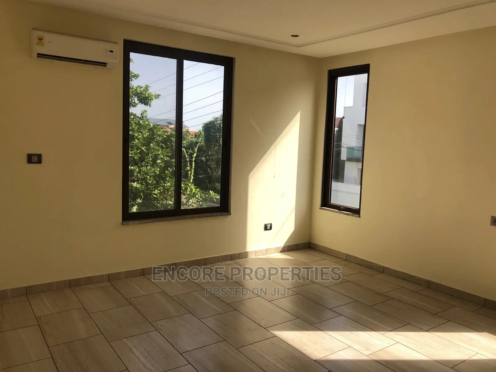 3 Bedroom Store House With Swimming Pool At Lakeside Estate in Adenta