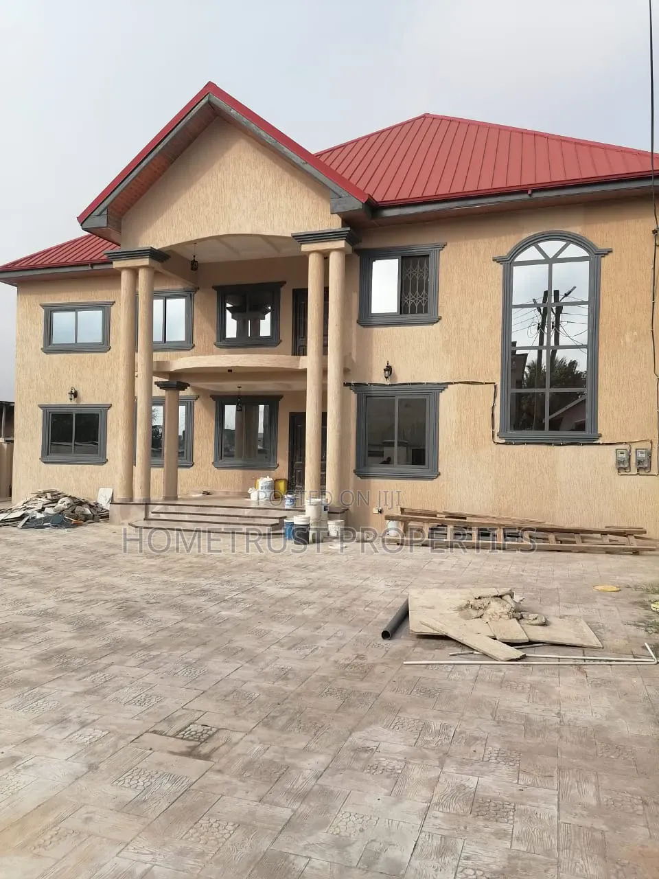 6bdrm Duplex in Amasaman Sapeiman for sale in Amasaman