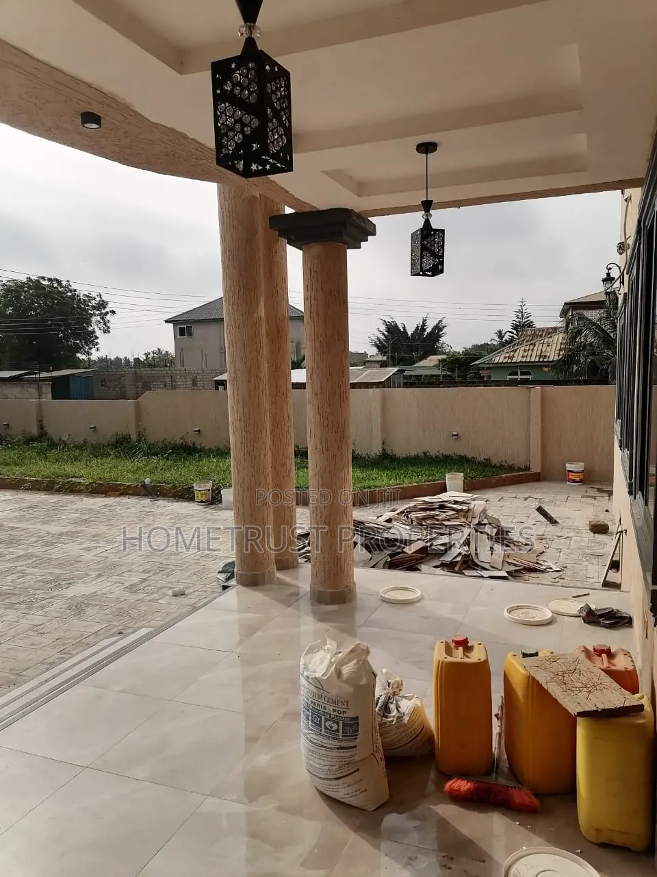 6bdrm Duplex in Amasaman Sapeiman for sale in Amasaman
