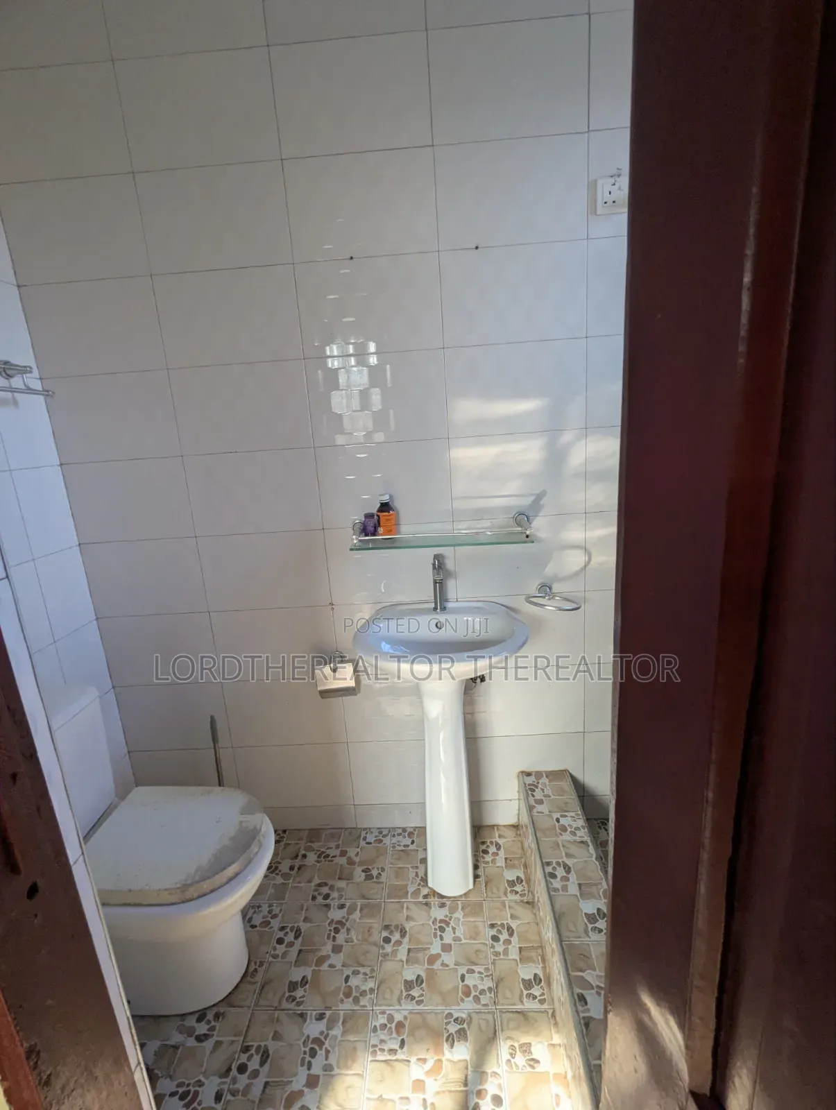 2bdrm Block of Flats in Pokuase for rent in Pokuase