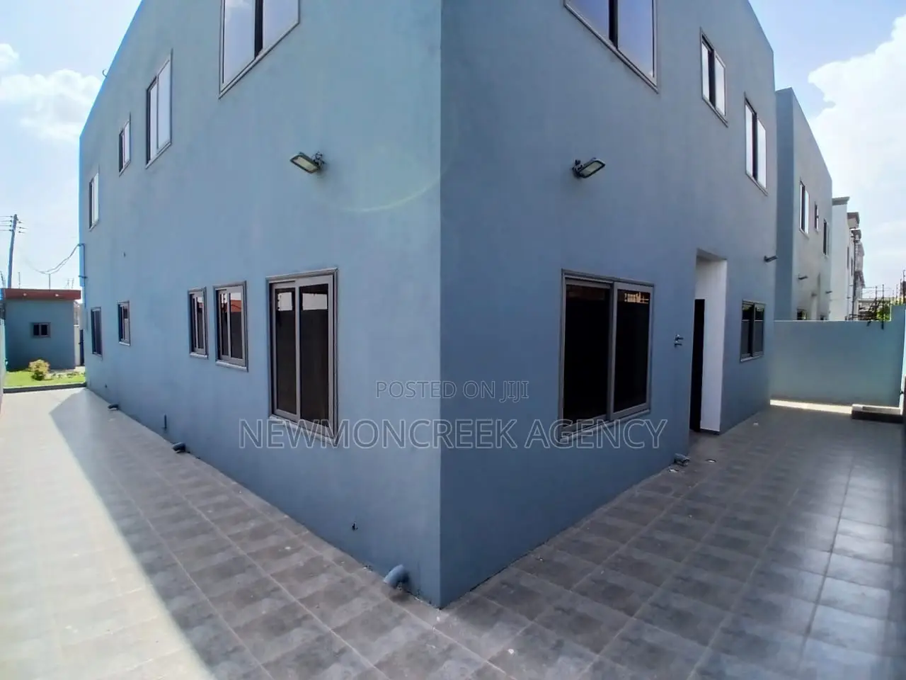 4bdrm Duplex in New Legon, Adenta for sale in Adenta
