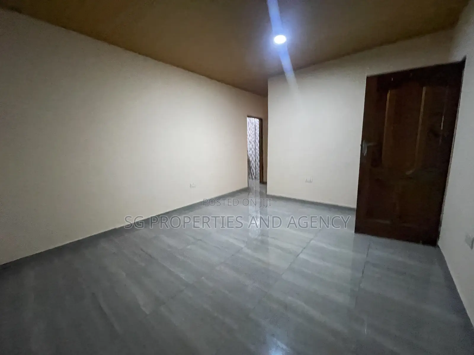 1bdrm Apartment in Batsonaa Total for rent in Baatsona Total