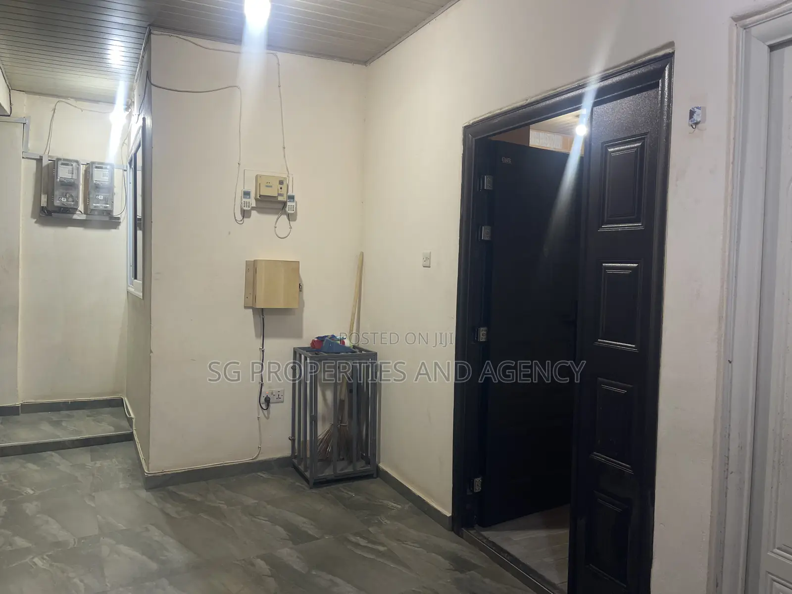 1bdrm Apartment in Batsonaa Total for rent in Baatsona Total