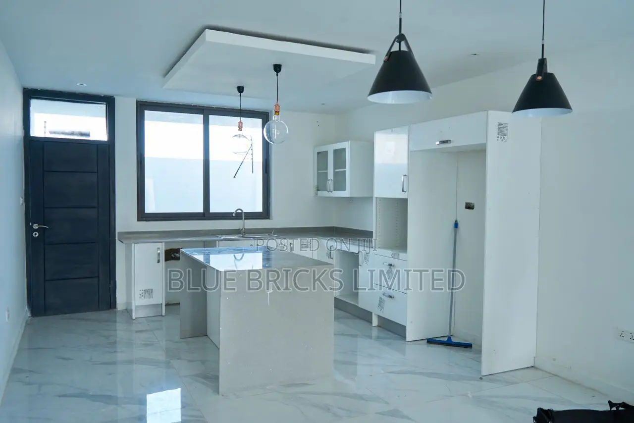 3bdrm House in East Legon Hills, Lake Side Estate for sale in Lake Side Estate