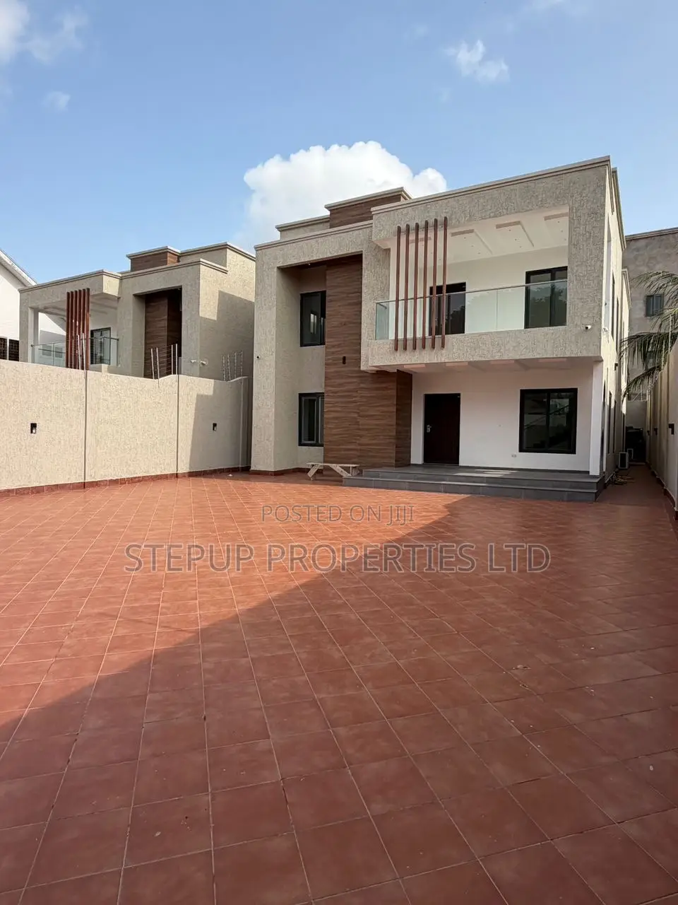4bdrm House in Adjiringanor, East Legon for sale in East Legon