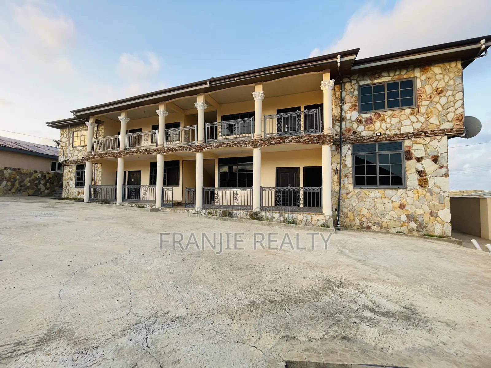 2bdrm Apartment in Franjie Realty, Weija for rent in Weija