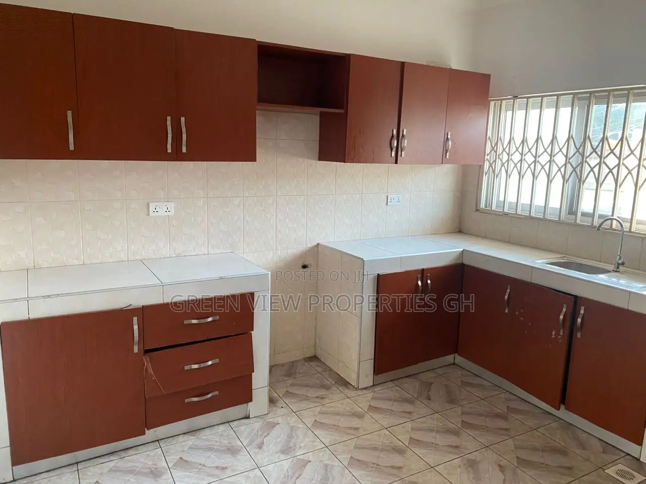 2bdrm Apartment in West Hills Mall Area for rent in West Hills Mall Area