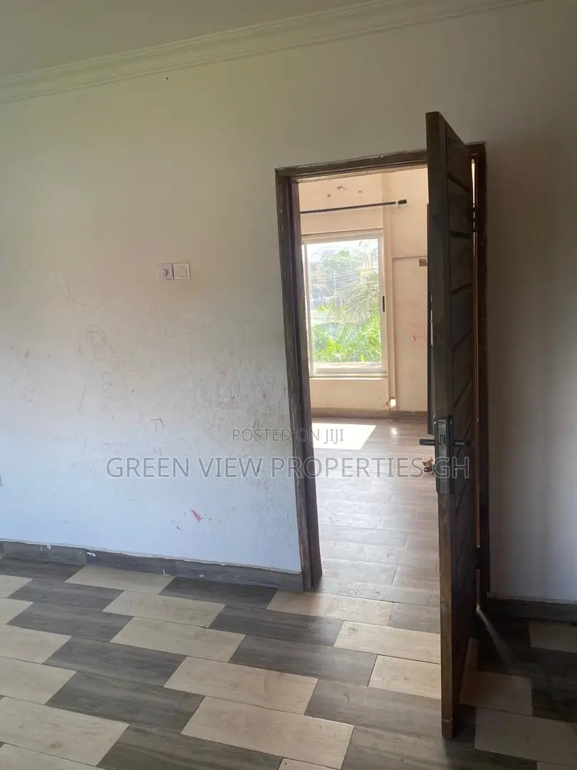 1bdrm Room & Parlour in West Hills Mall Area for rent in West Hills Mall Area