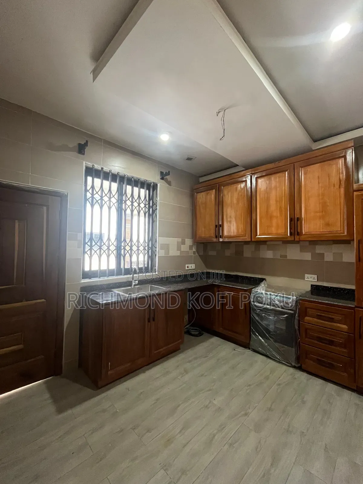 2bdrm Apartment in Kofi'S Realty, Coca Cola for rent in Coca Cola