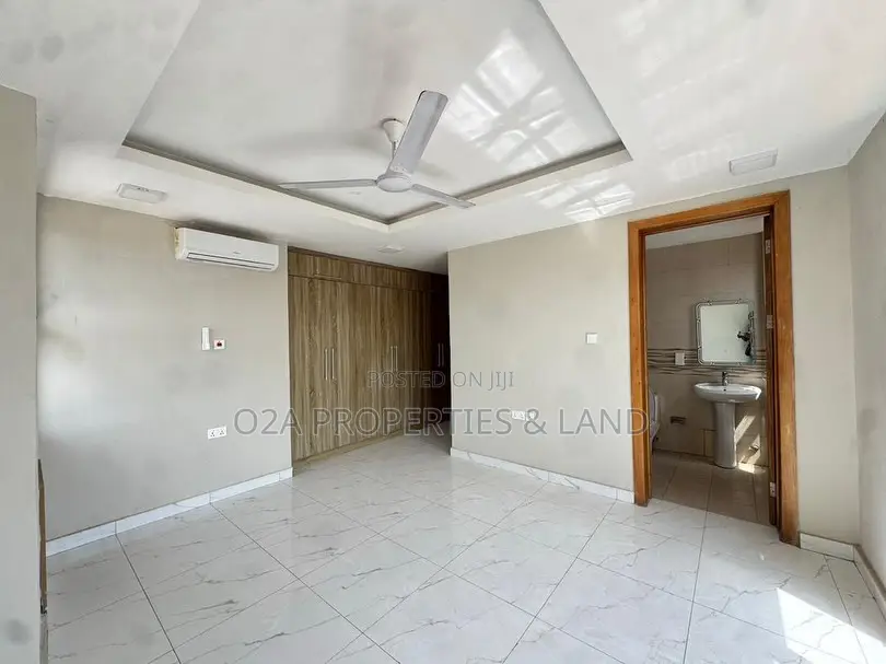 2bdrm Apartment in East Legon, American House for rent in American House