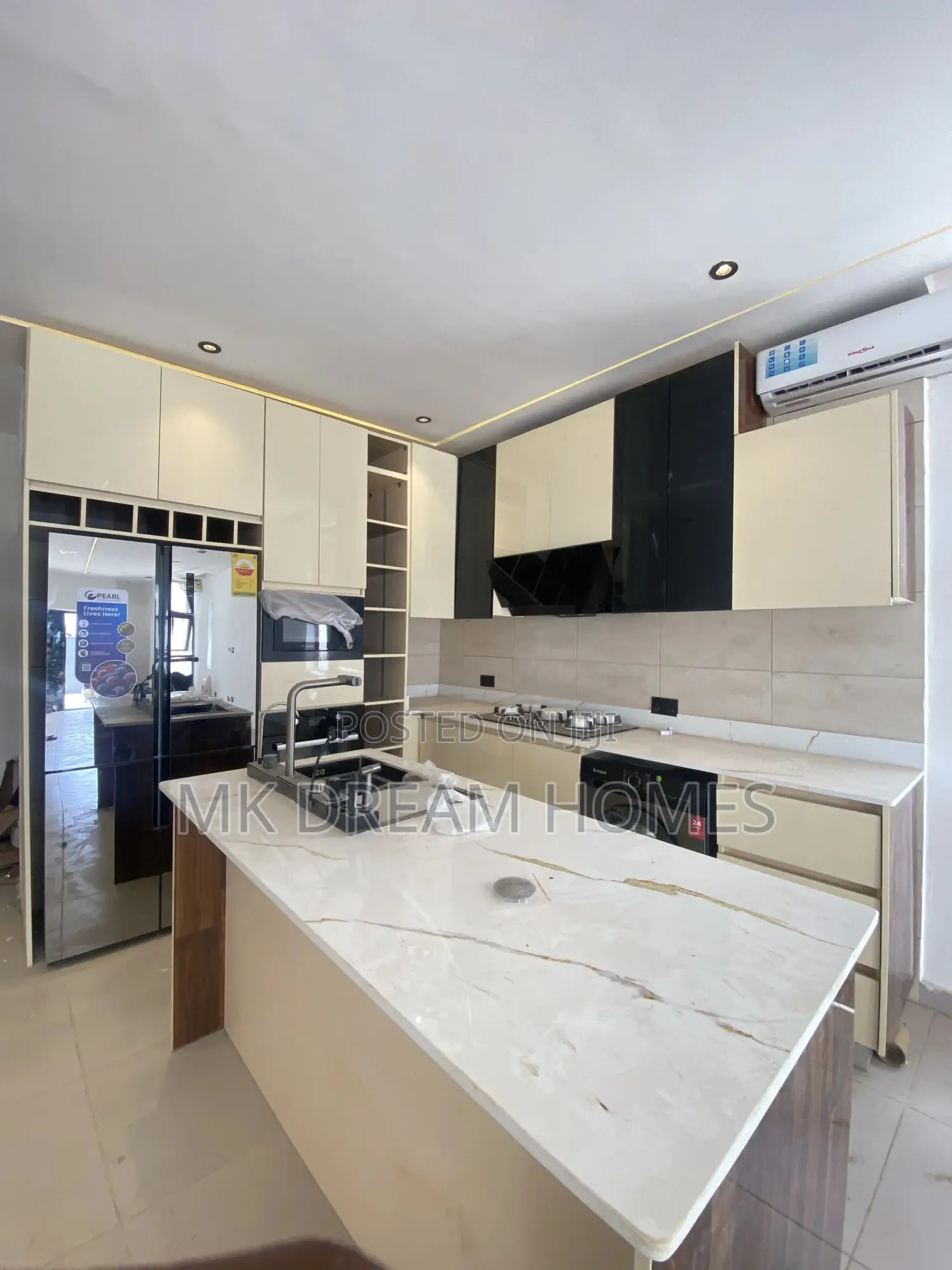 4bdrm House in Lake Side Estate for sale in Lake Side Estate