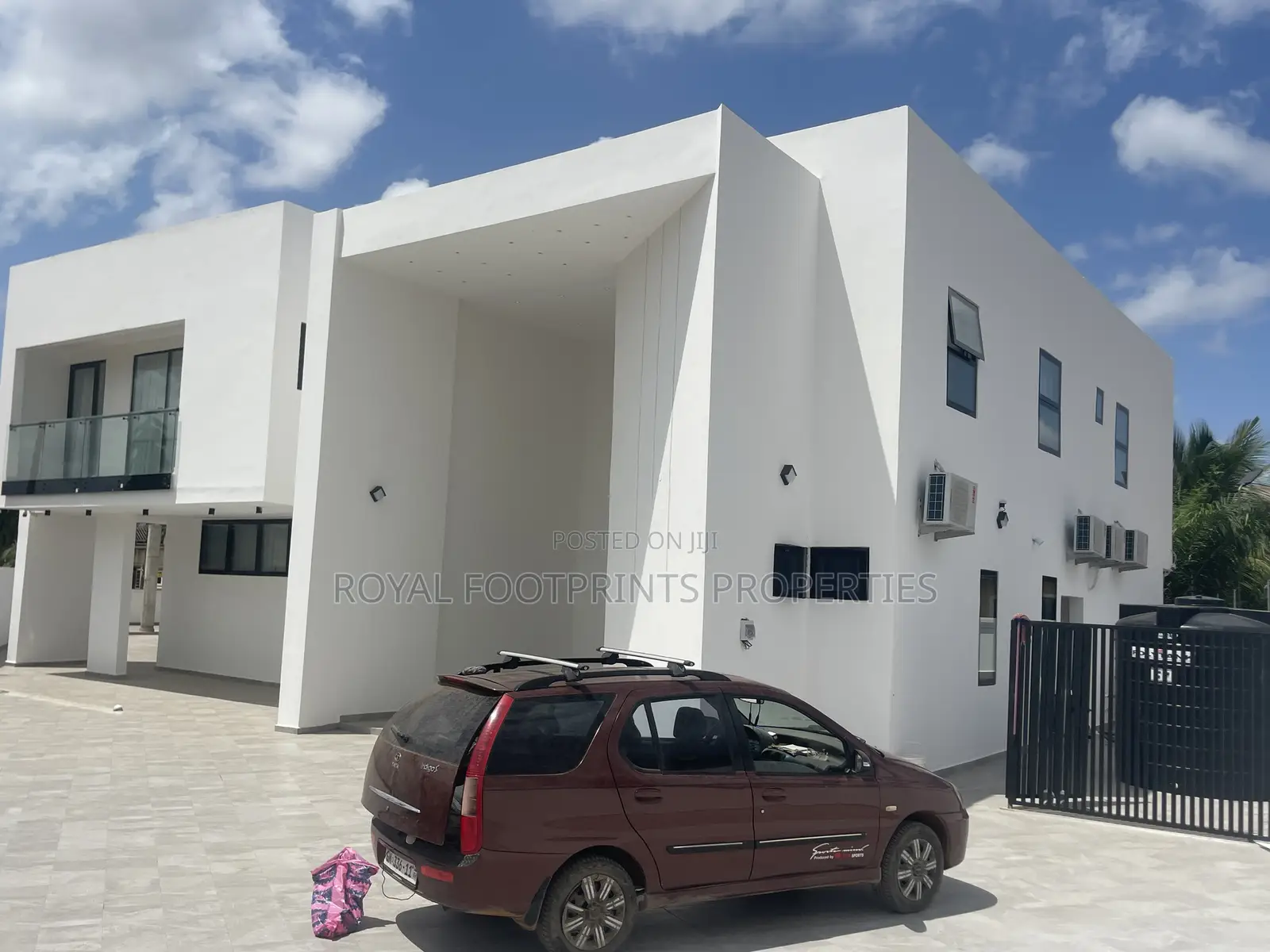5bdrm Mansion in Royal Footprints, East Legon for sale in East Legon