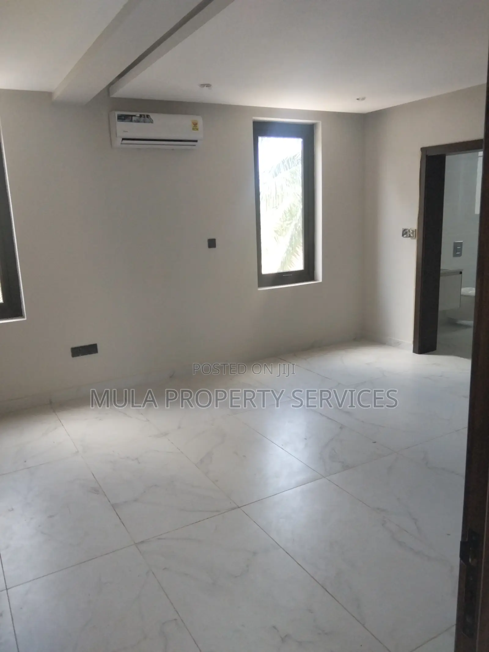 5bdrm Townhouse/Terrace in Mula Property, Dzorwulu for sale in Dzorwulu