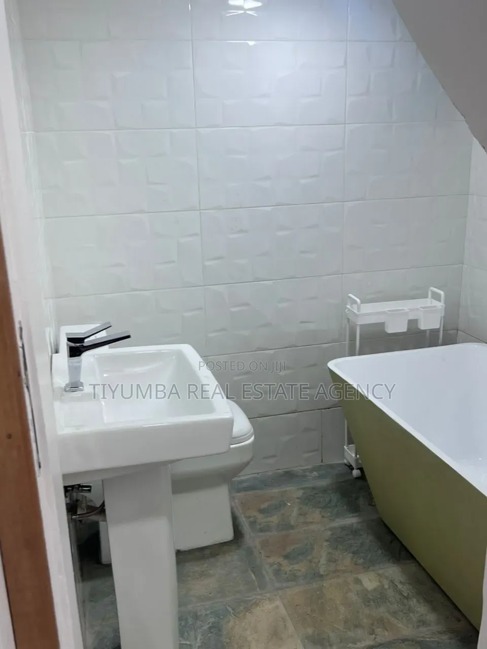 Furnished 1bdrm Apartment in Tiyumba Real Estate, Accra Metropolitan in Accra Metropolitan