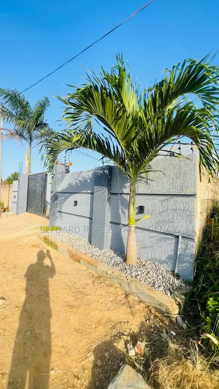 3bdrm House in Pokuase for sale in Pokuase