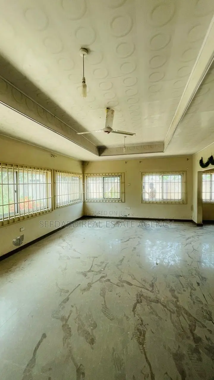 4bdrm House in Sefdard Properties, Amasaman for sale in Amasaman