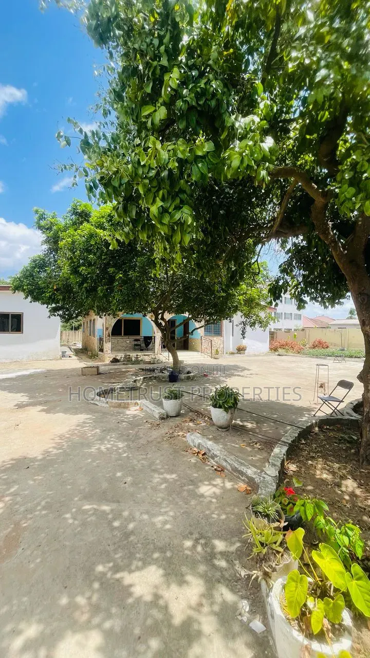 3bdrm Apartment in Amasaman Satellite for rent in Amasaman