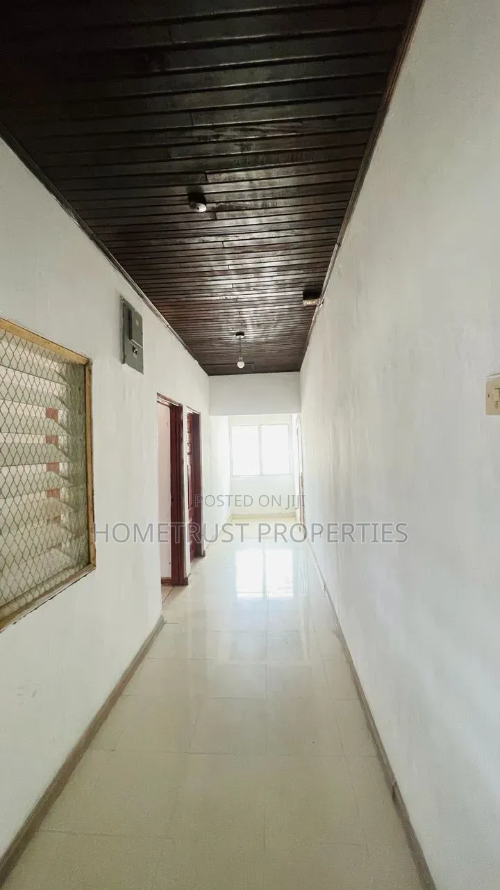 3bdrm Apartment in Amasaman Satellite for rent in Amasaman