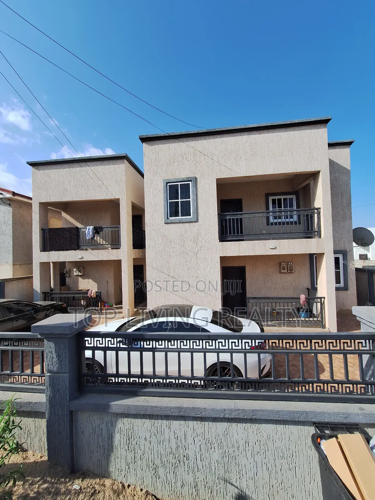 2bdrm Apartment in Nanakrom, Nmai-Dzorn for sale in Nmai-Dzorn