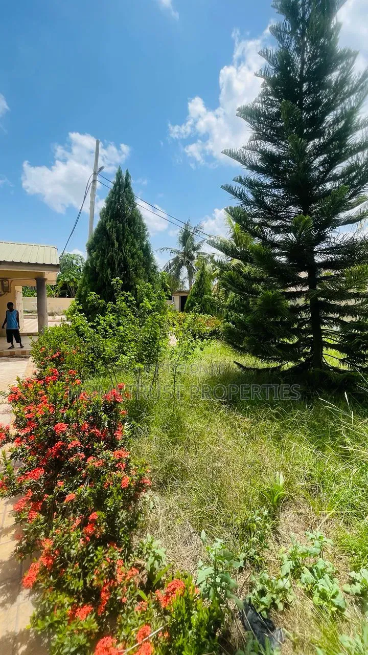 4bdrm House in Amasaman Satellite for sale in Amasaman