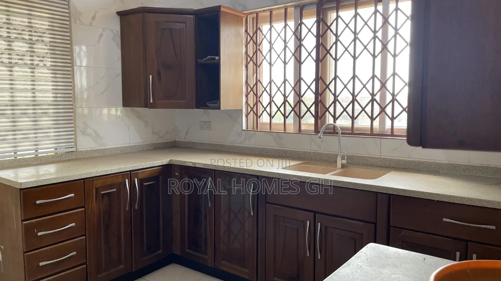 2bdrm Apartment in Royal Homes Gh, East Legon for rent in East Legon