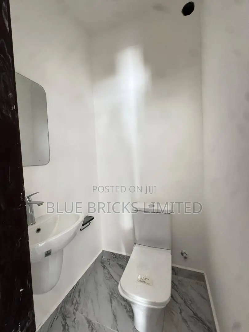 2bdrm House in School Junction for sale in School Junction