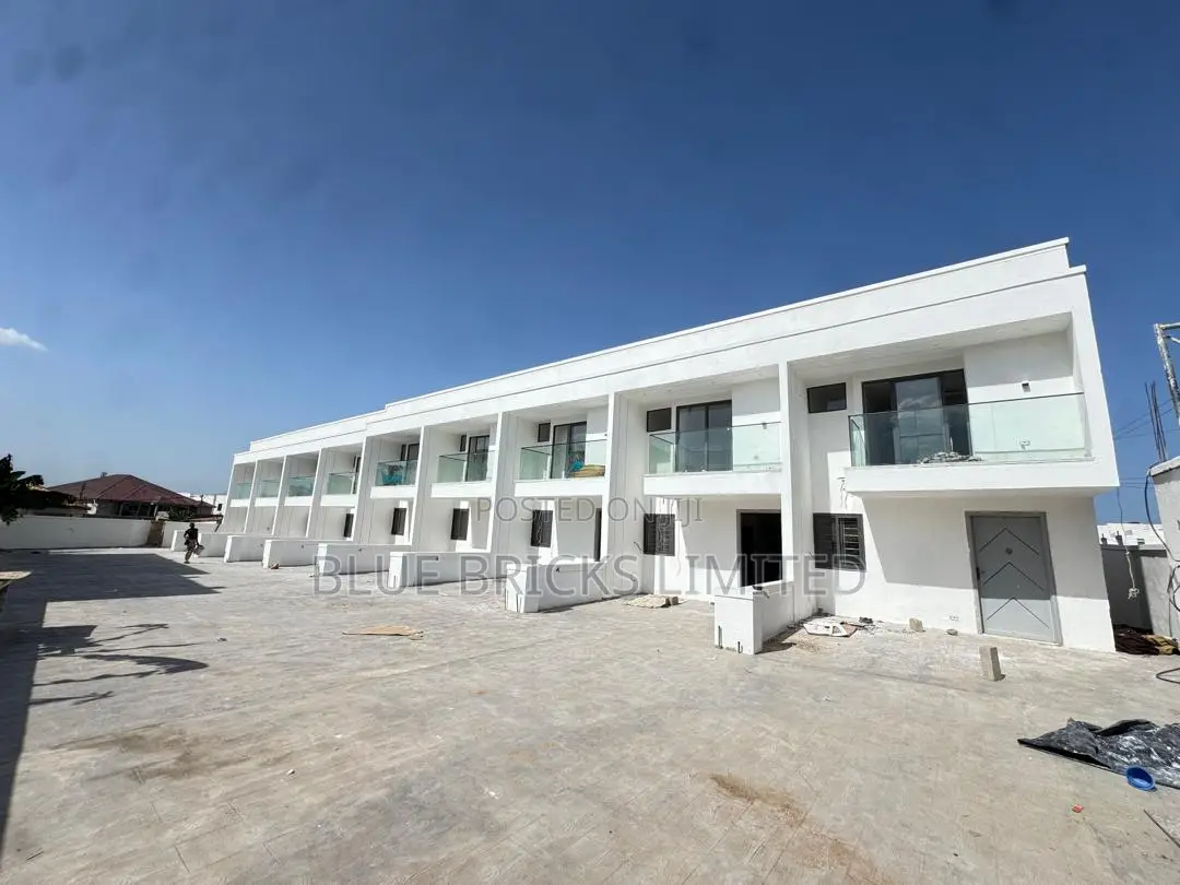 2bdrm House in School Junction for sale in School Junction