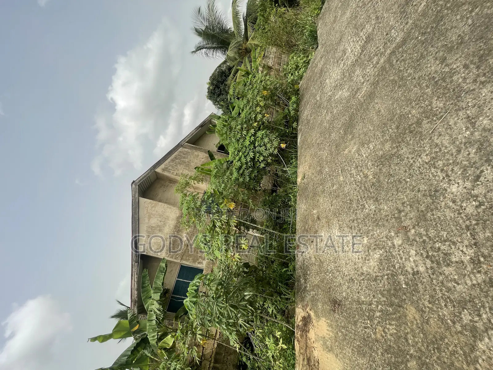 One Plot Of Land With 3 Bedrooms Footage in Kasoa