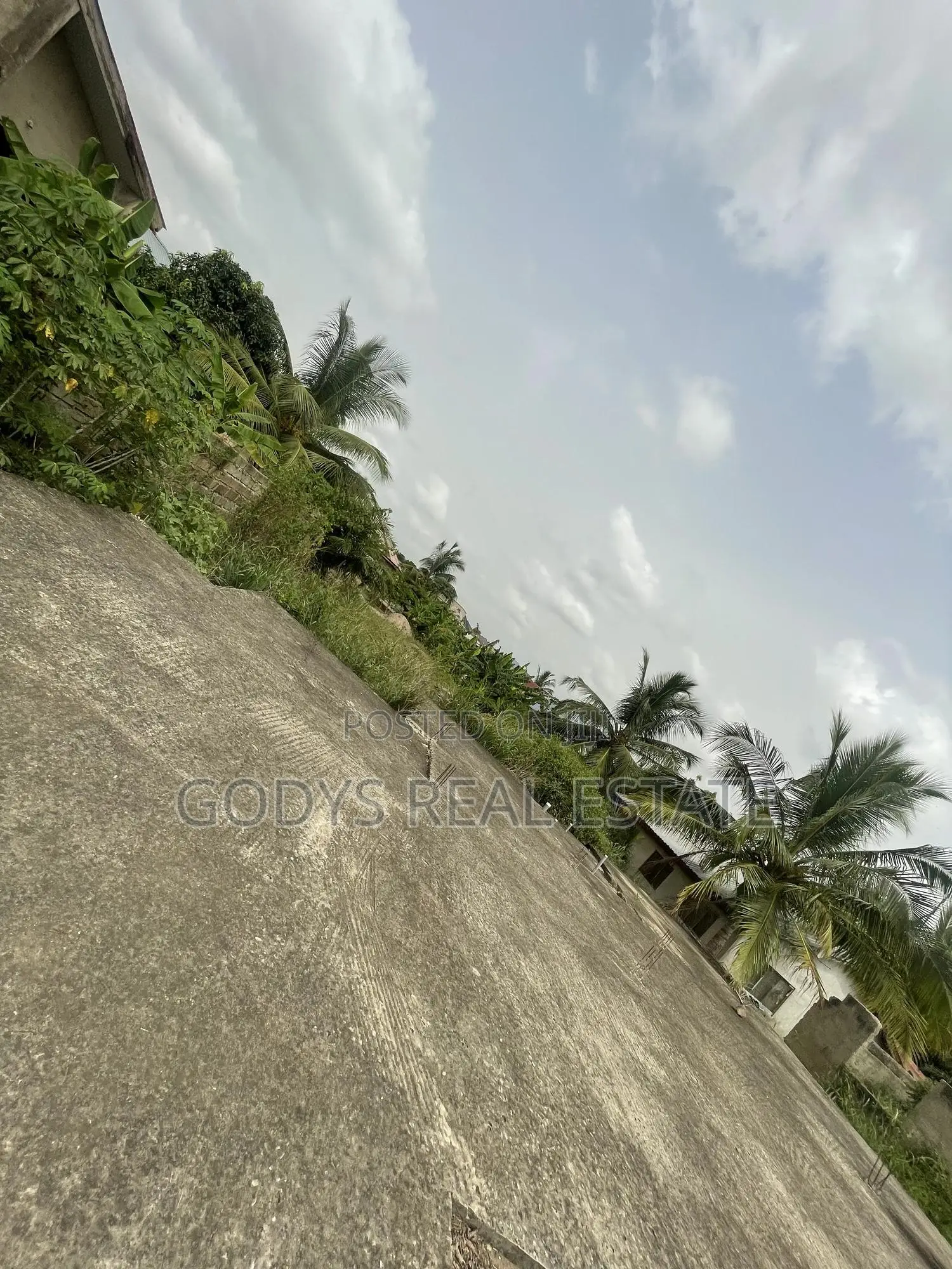 One Plot Of Land With 3 Bedrooms Footage in Kasoa