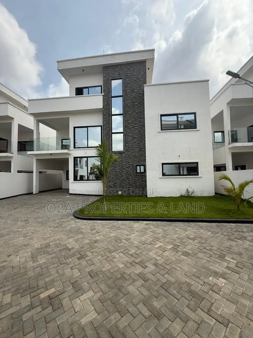 Furnished 4bdrm House in Airport for rent in Airport Residential Area