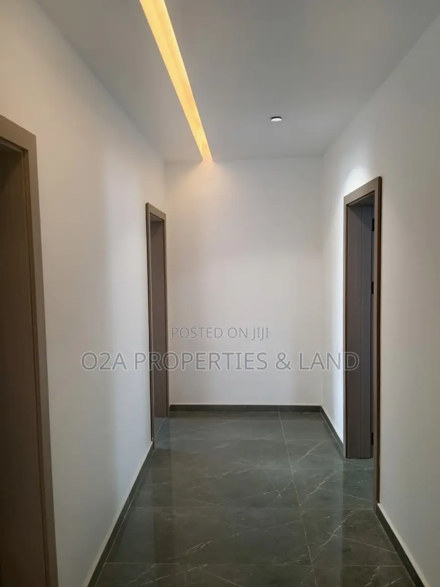Furnished 3bdrm Townhouse / Terrace in Nanakrom, School Junction in School Junction
