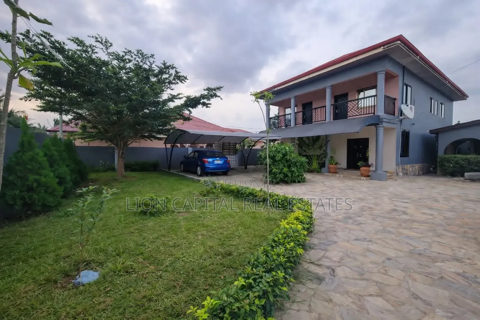 6bdrm Duplex in School Park Area for sale in School Park Area