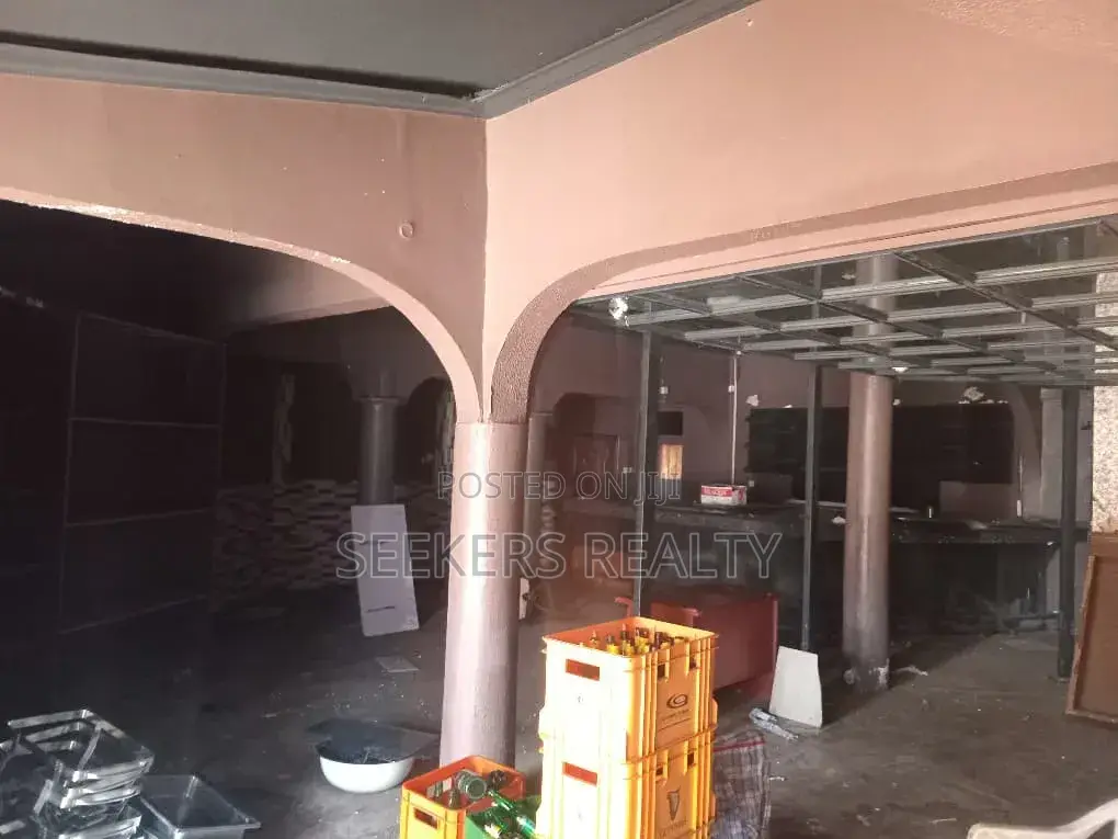 Night Club / Pub for Rent – Oxford Street, Osu in Oxford Street